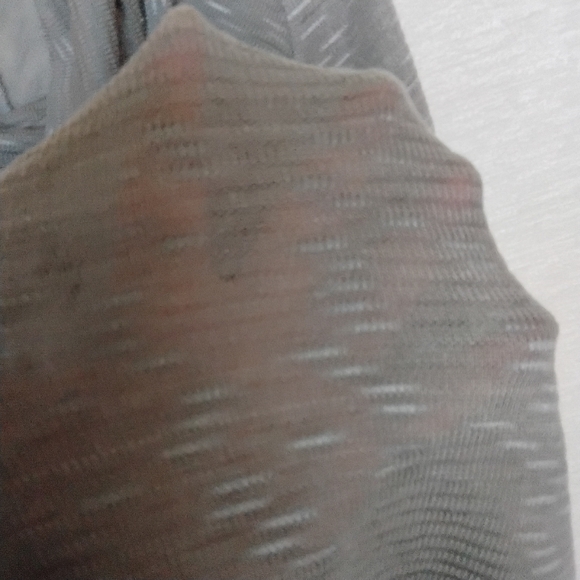 DKNY Jeans Size Large Gray Cowl Collar  Knit Sweater NWT - Picture 6 of 8